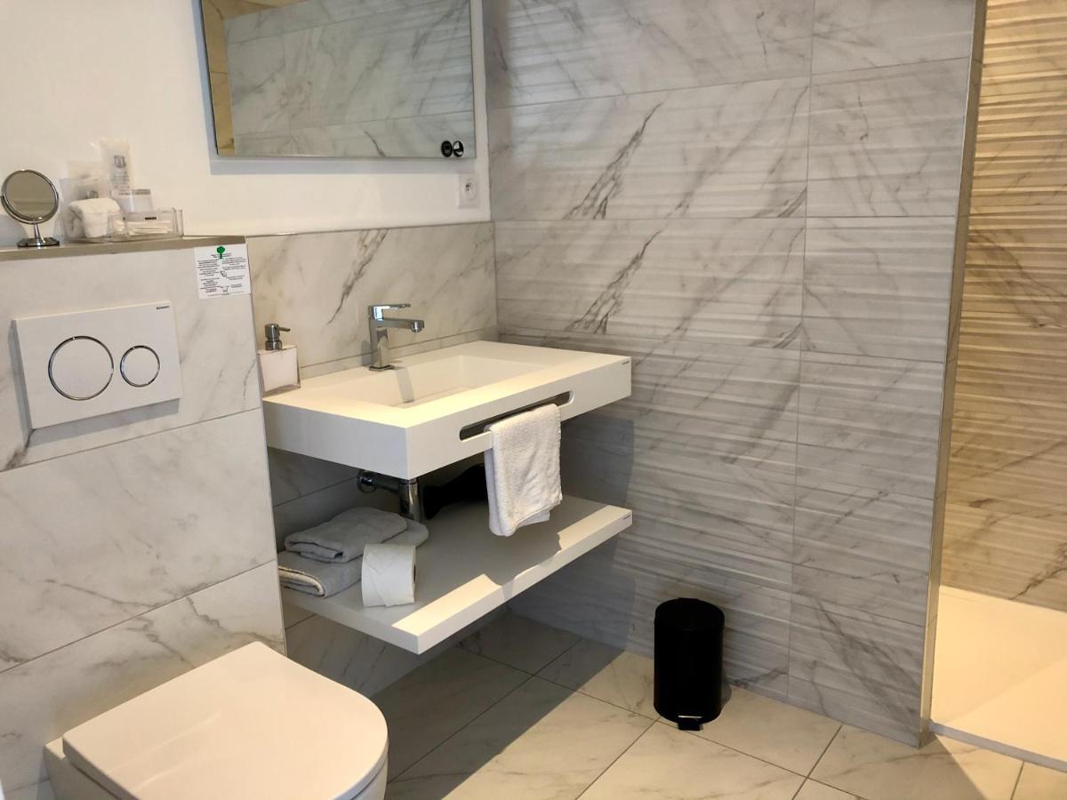 Hotelya - Lille Villeneuve D'Ascq Exteriér fotografie